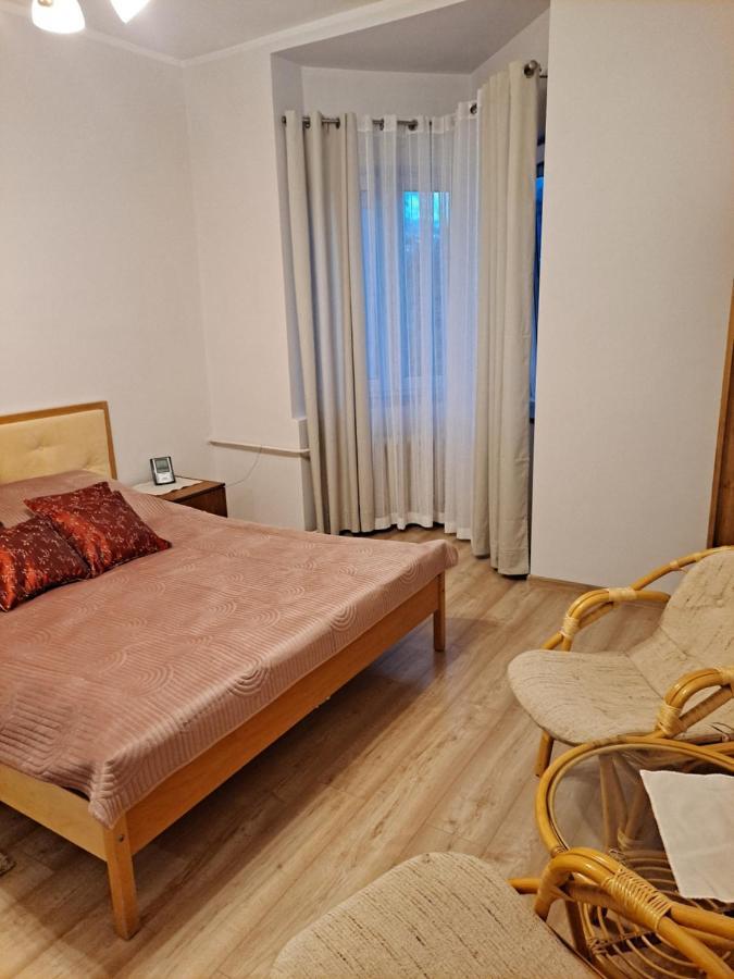 Anna Lägenhet Jelenia Góra Exteriör bild